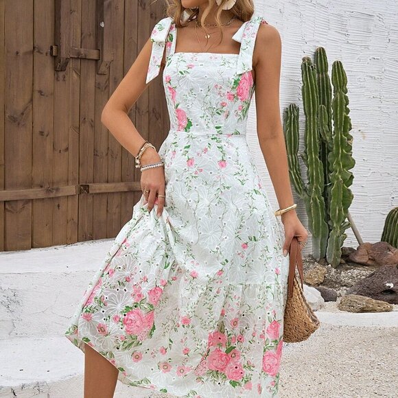 White Boho Women's Floral Print Ruffle Square Neck Spaghetti Straps Maxi Dress - Picture 3 of 6